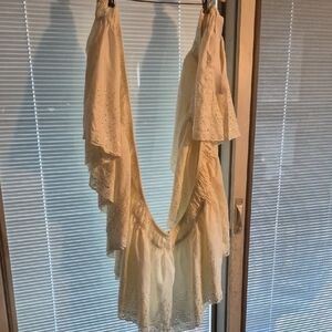 Elegant Cream Eyelet Bed Ruffle Fits Queen/King Ties Around Box Spring